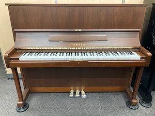 《中古》W120BW　ヤマハアップライトピアノ