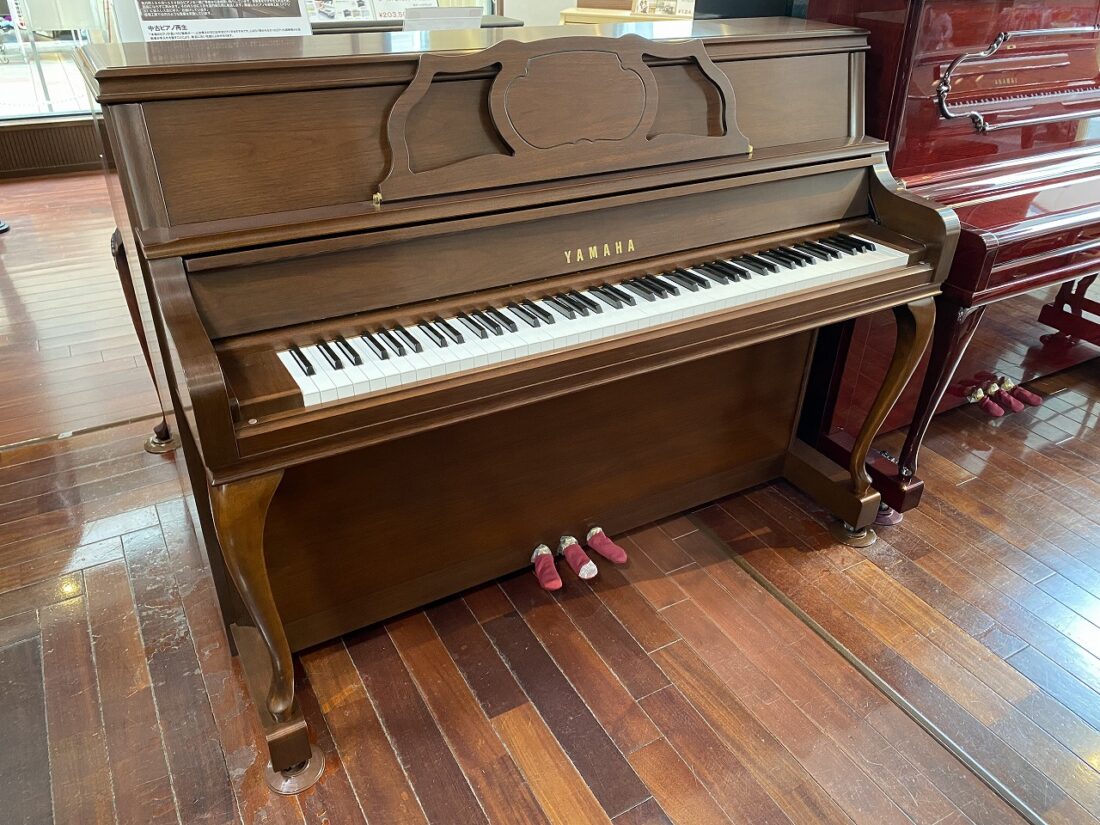 《中古》YF101W　ヤマハアップライトピアノ