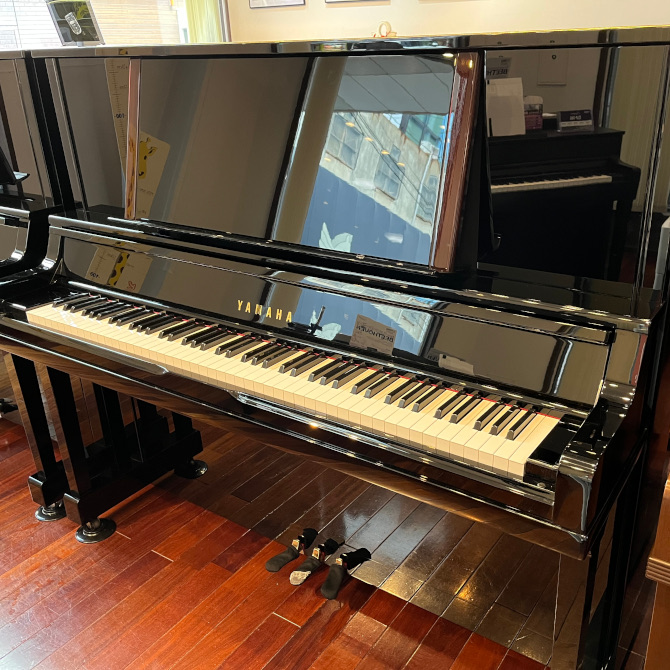 中古》UX300 ヤマハアップライトピアノ | ご成約済み商品 | 大阪・本町 