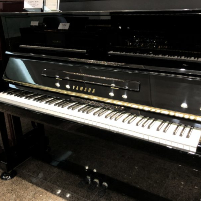《中古》MC301　ヤマハアップライトピアノ
