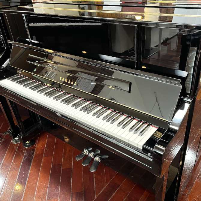中古》U30A ヤマハアップライトピアノ | ご成約済み商品 | 大阪・本町 