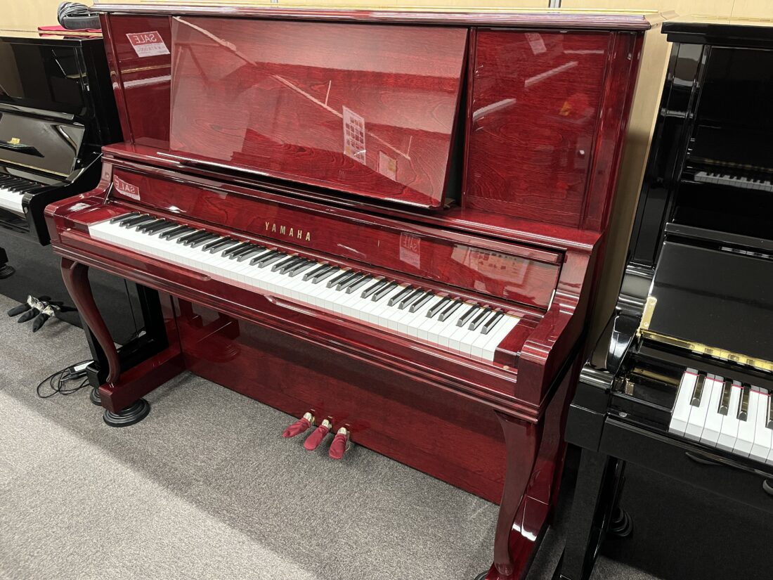 リニューアルUX300BiC　ヤマハアップライトピアノ