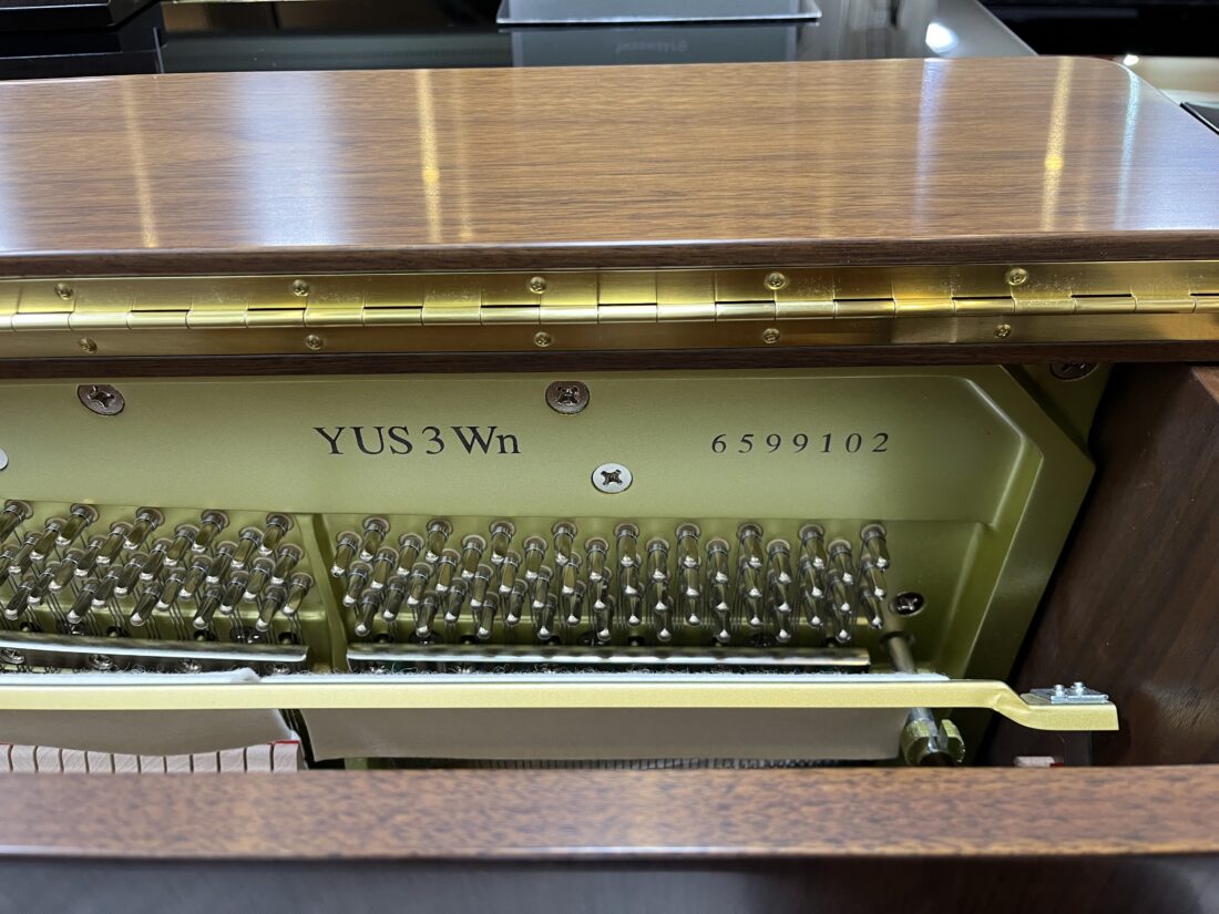 《店頭展示品1台限り》ヤマハ  アップライトピアノ YUS3Wn