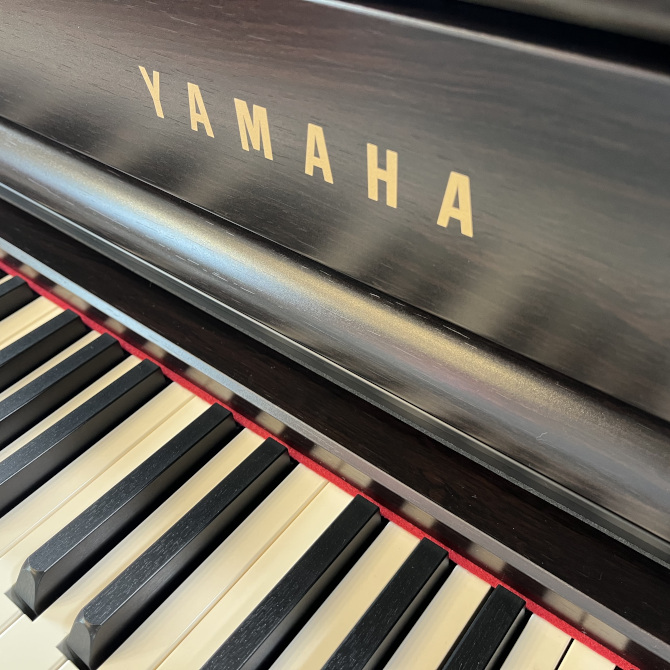 【店頭展示品】ヤマハ 電子ピアノ クラビノーバ CLP-835R ニューダークローズウッド調