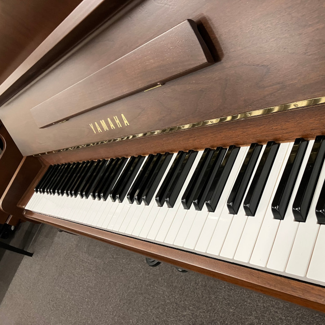 《中古》MC10WnC　ヤマハアップライトピアノ