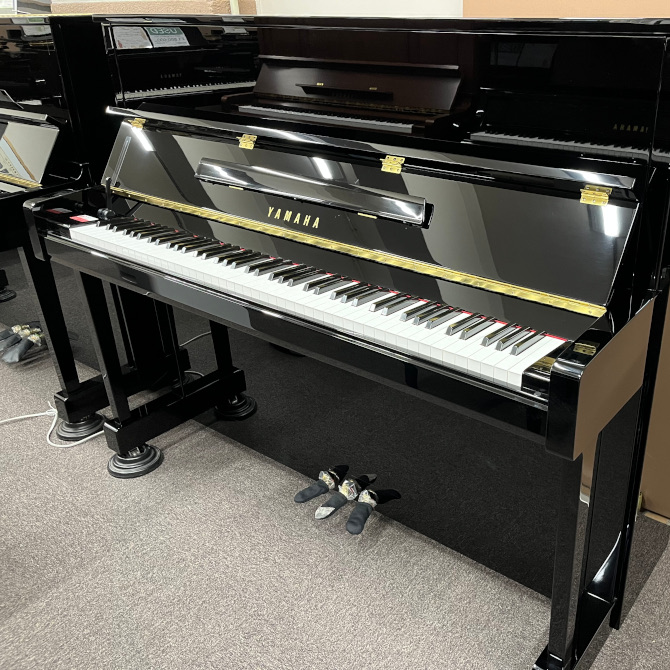 《中古》b121 ヤマハアップライトピアノ