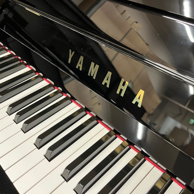 《中古》YU1　ヤマハアップライトピアノ