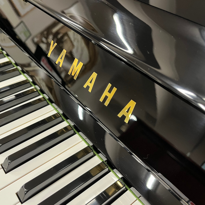 《中古》MC301　ヤマハアップライトピアノ