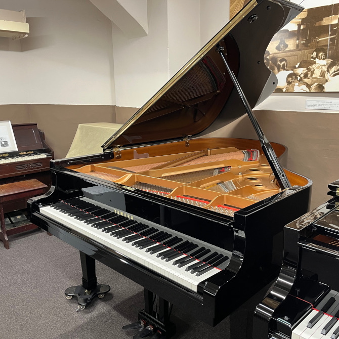 《中古》C3 ヤマハグランドピアノ