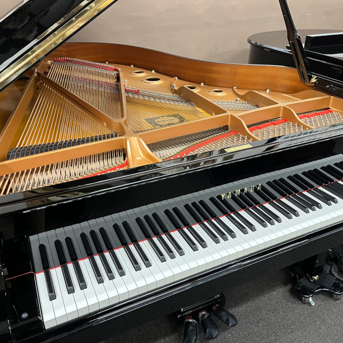 《中古》C3　ヤマハグランドピアノ