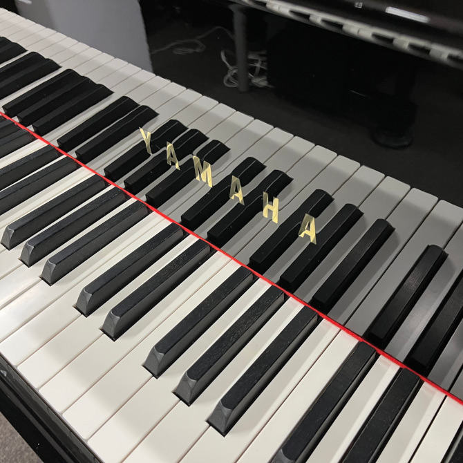 《中古》C3　ヤマハグランドピアノ