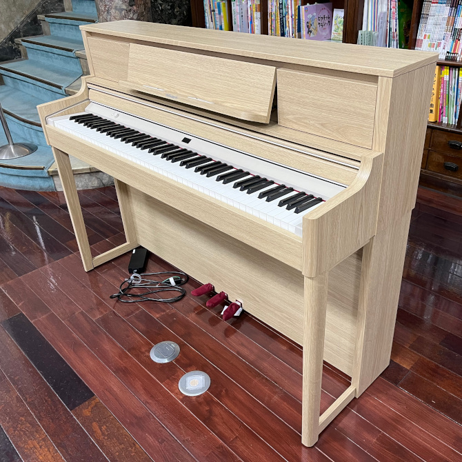《店頭展示品１台限り》ローランド 電子ピアノ LX-5-LAS ライトオーク調仕上げ