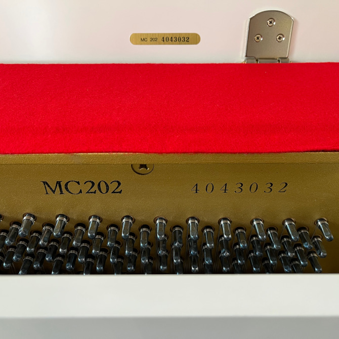 《中古》MC202　ヤマハアップライトピアノ