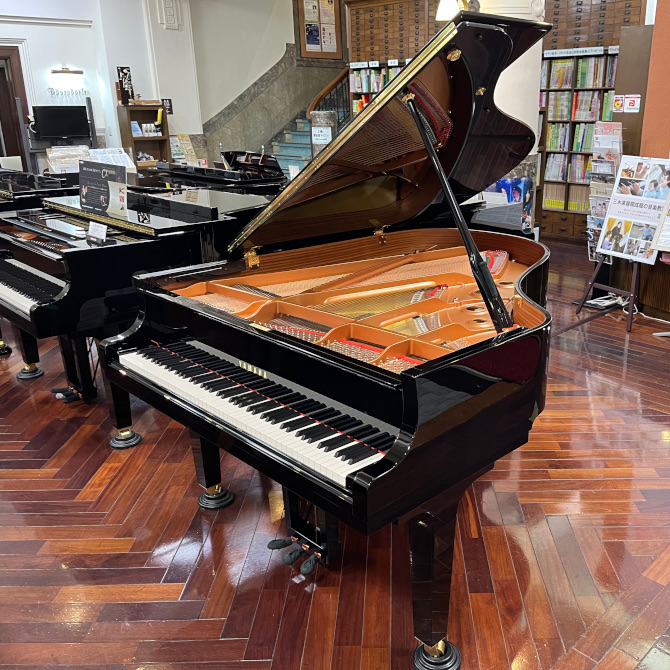 《店頭展示品1台限り》ヤマハ  グランドピアノ C3X