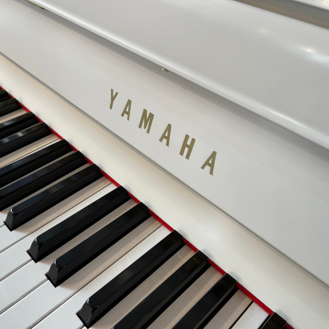 《中古》MC202　ヤマハアップライトピアノ