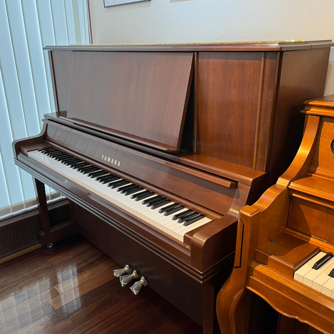 《中古》UX300Wn　ヤマハアップライトピアノ