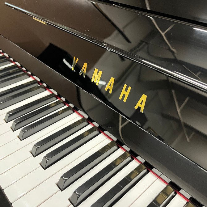 《中古》YM10S　ヤマハアップライトピアノ(消音ユニット外し済み)