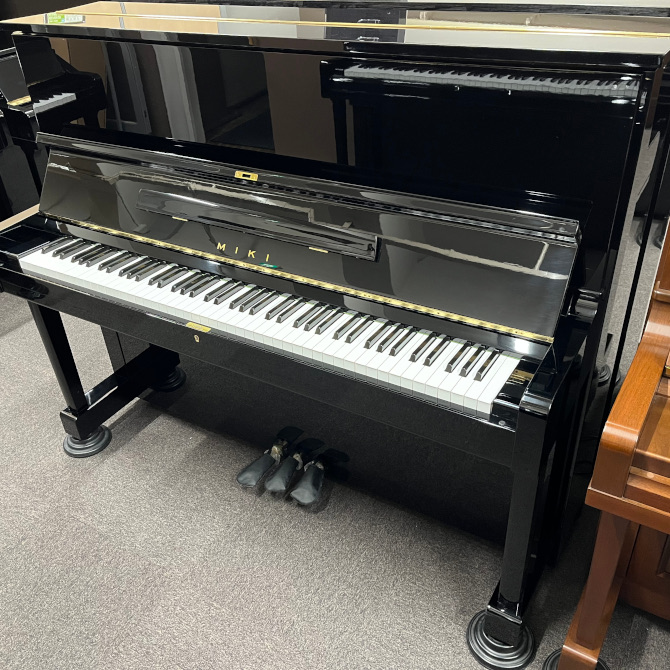 《中古》M1M 　ヤマハアップライトピアノ