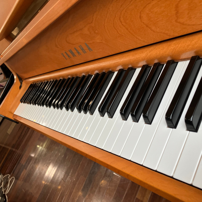 《中古》MI201　ヤマハアップライトピアノ