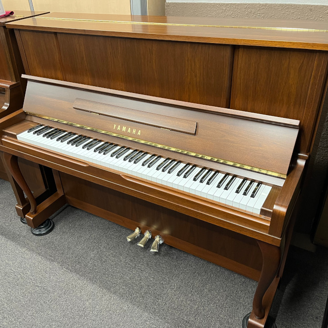 《中古》UX10WnC　ヤマハアップライトピアノ