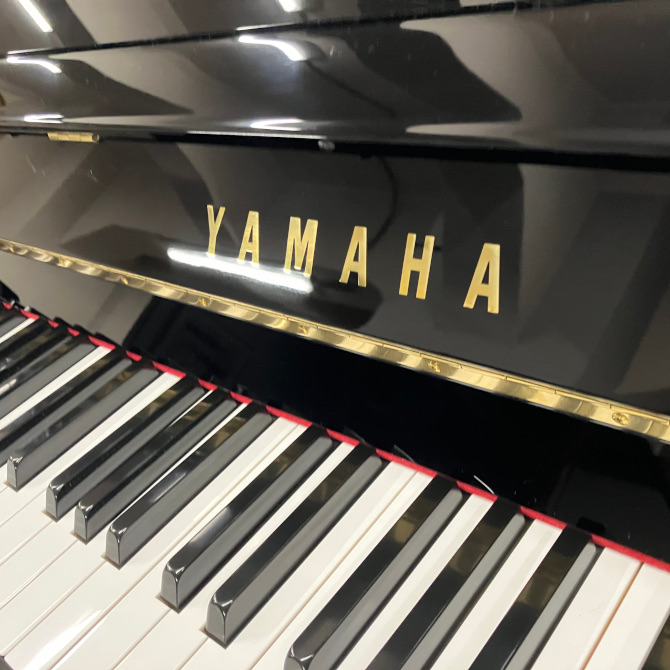 《中古》YM5SD　ヤマハサイレント付アップライトピアノ