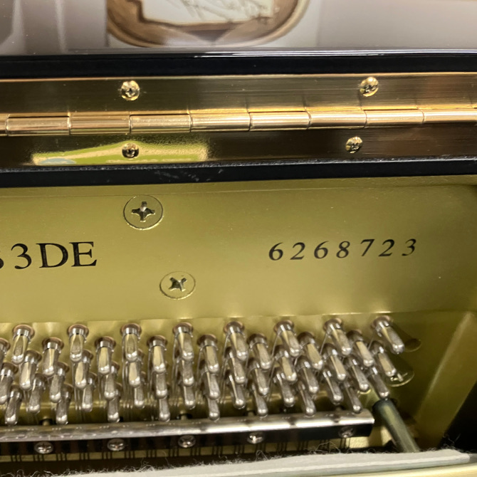 《中古》YUS3DE　ヤマハアップライトピアノ