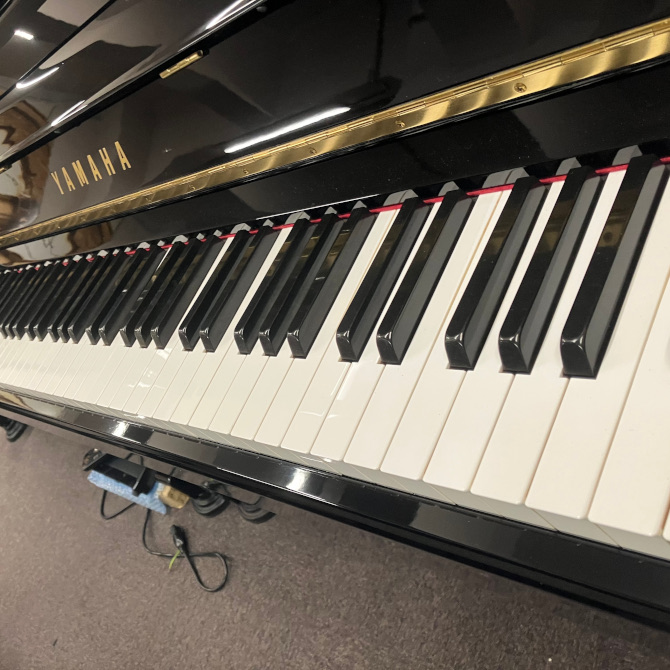 《中古》MC10A　ヤマハアップライトピアノ