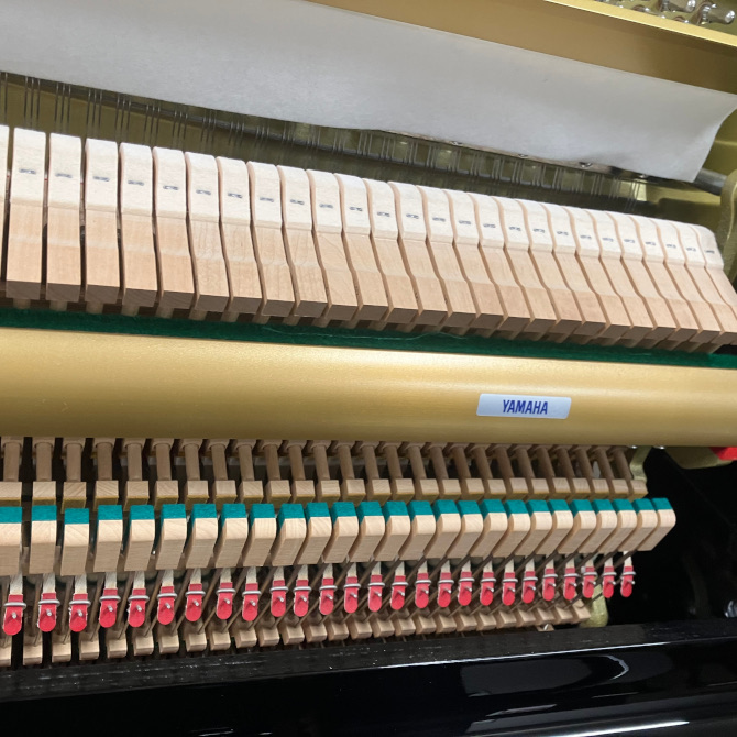 《中古》YUS1SEB　ヤマハアップライトピアノ(自動演奏機能取り外し済み)