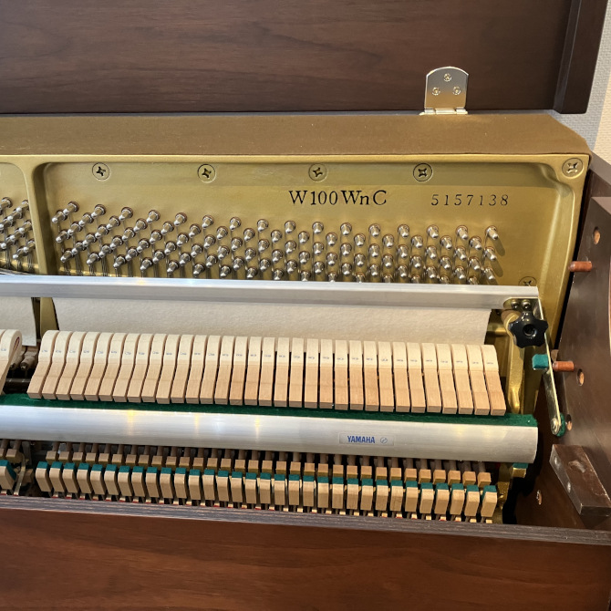 《中古》W100WnC　ヤマハアップライトピアノ