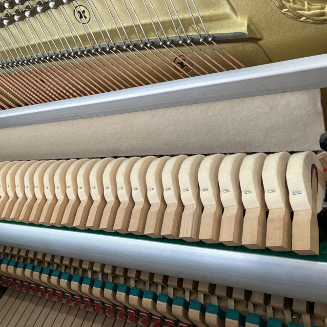 《中古》W100WnC　ヤマハアップライトピアノ