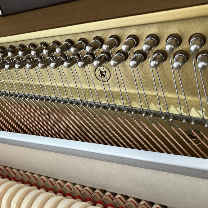 《中古》W100WnC　ヤマハアップライトピアノ