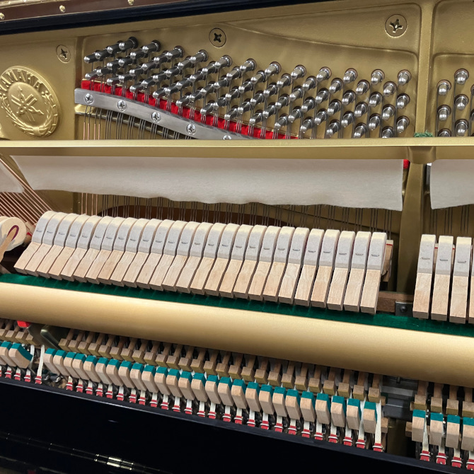 《中古》UX10A　ヤマハリニューアルアップライトピアノ