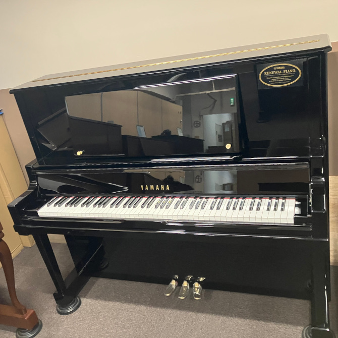 《中古》UX50A　ヤマハリニューアルアップライトピアノ
