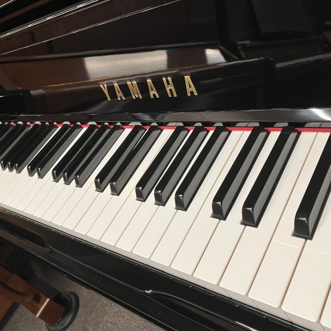 《中古》UX50A　ヤマハリニューアルアップライトピアノ