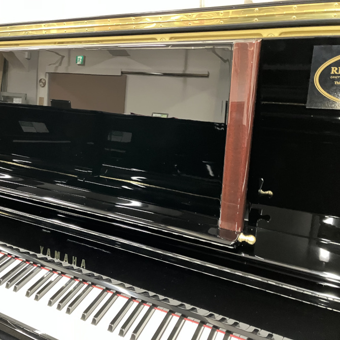 《中古》UX500　ヤマハリニューアルアップライトピアノ