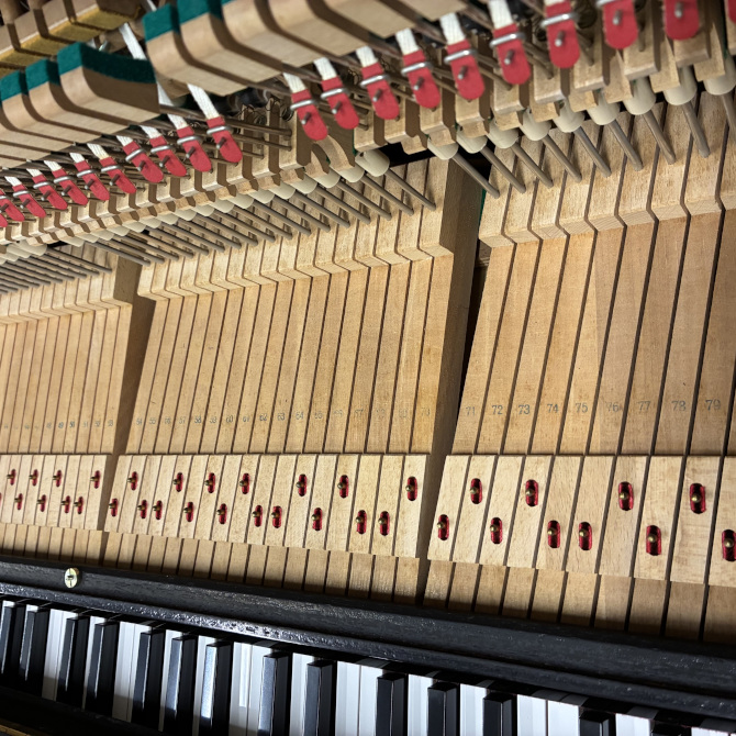 《中古》UX500　ヤマハリニューアルアップライトピアノ