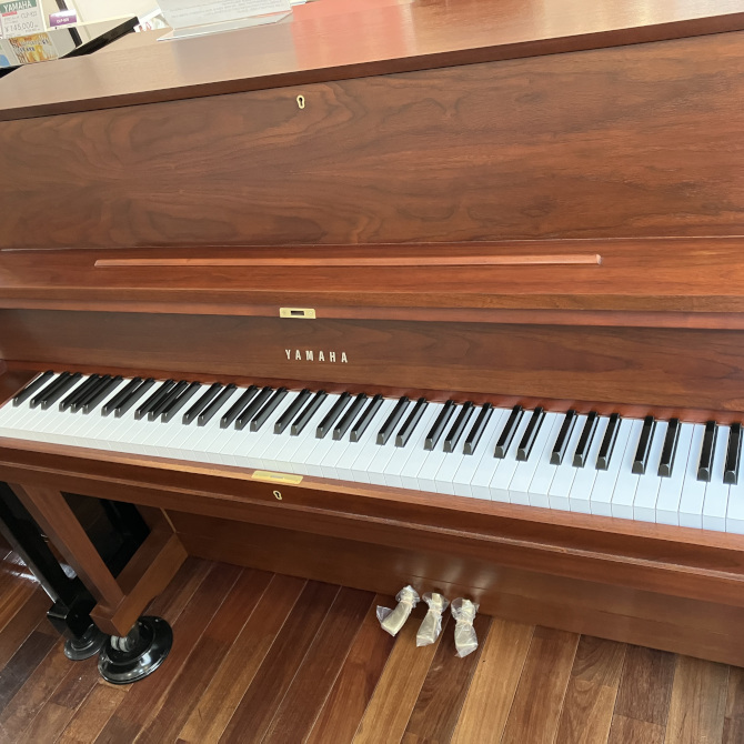 《中古》P22　ヤマハアップライトピアノ