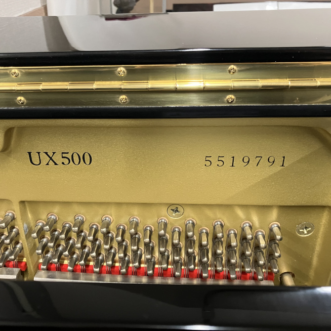 《中古》UX500　ヤマハリニューアルアップライトピアノ