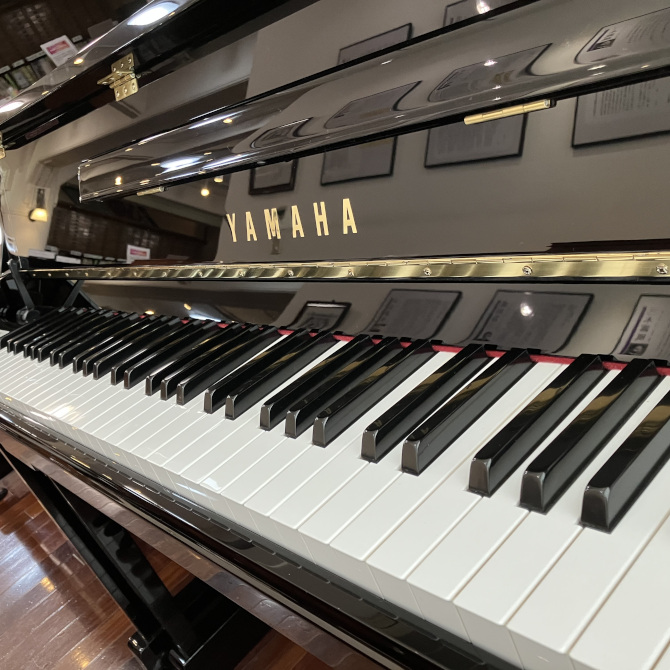 《中古》b113SC2　ヤマハ消音付きアップライトピアノ