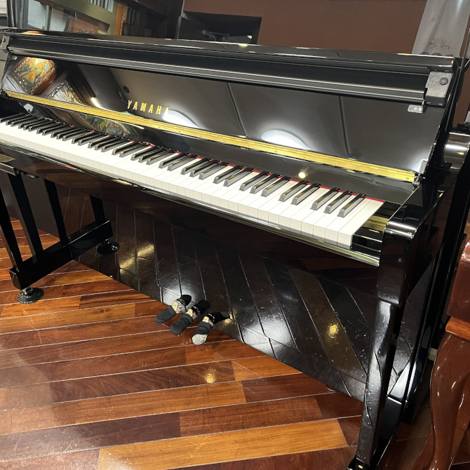 《新発売》B30SC3　ヤマハアップライトピアノ
