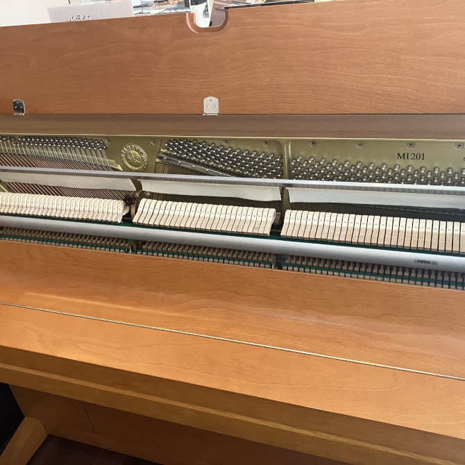 《中古》MI201　ヤマハアップライトピアノ