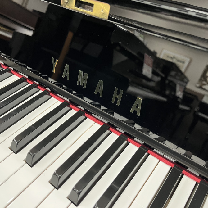 《中古》リニューアルUX5　ヤマハアップライトピアノ