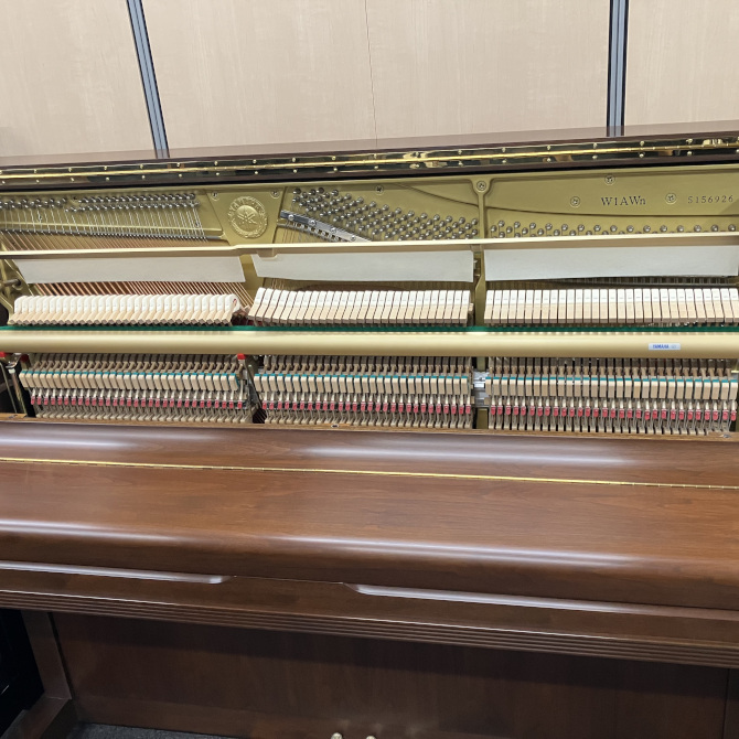 《中古》W1AWn　ヤマハリニューアルアップライトピアノ