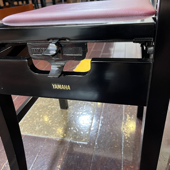 《中古》ヤマハ　背付高低自在椅子