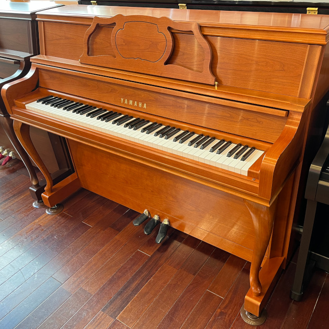 《店頭展示品特価品 1台限り》YF101C ヤマハアップライトピアノ