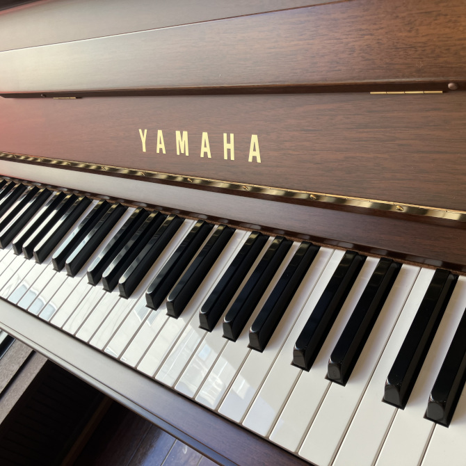 《中古》WX5AWnC　ヤマハアップライトピアノ